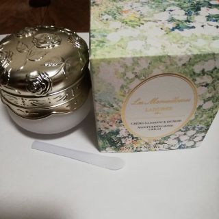 レメルヴェイユーズラデュレ(Les Merveilleuses LADUREE)のローズエッセンスクリーム(フェイスクリーム)