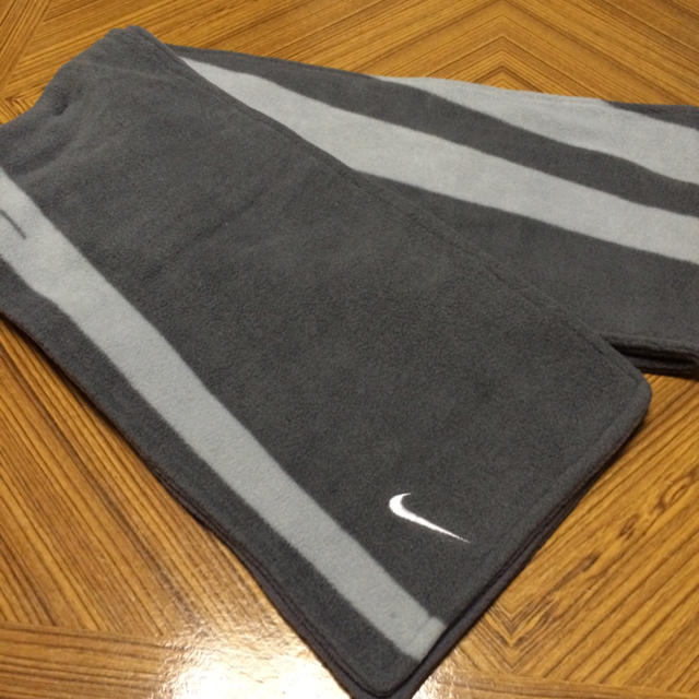 NIKE(ナイキ)のNIKE マフラー メンズのファッション小物(マフラー)の商品写真