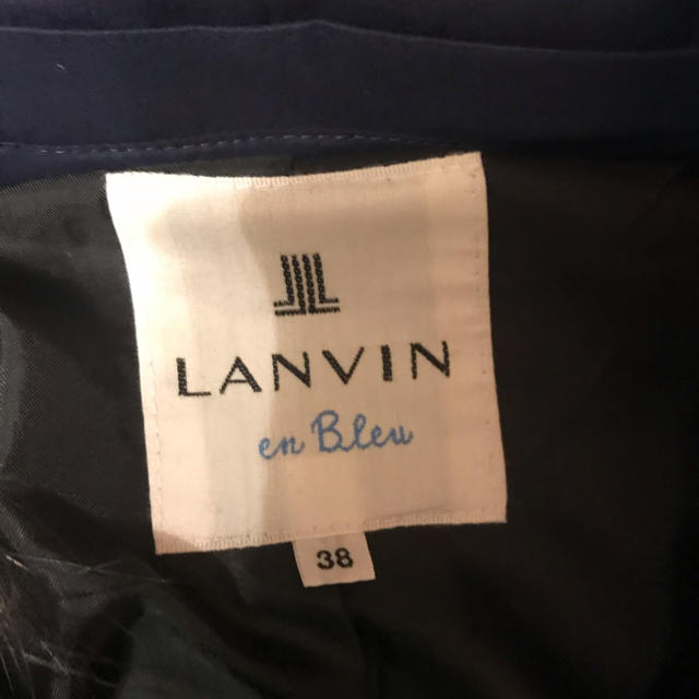 LANVIN en Bleu(ランバンオンブルー)のランバンオンブルー　38  ダウンコート　即購入可！ レディースのジャケット/アウター(ダウンコート)の商品写真