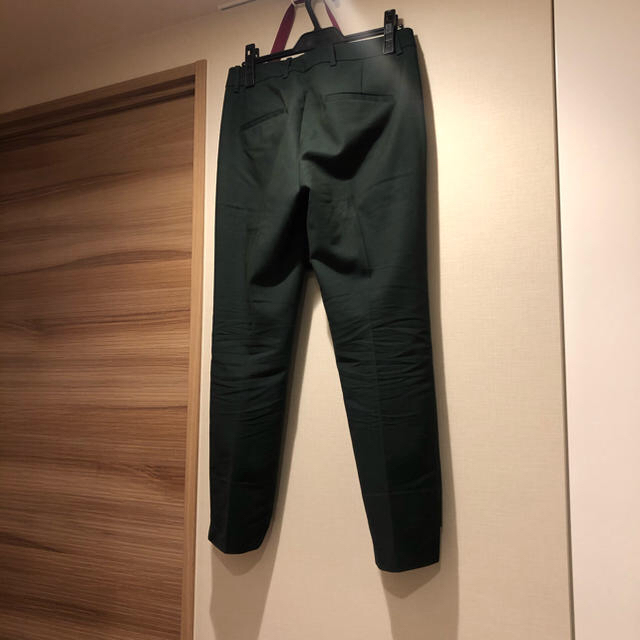 ZARA(ザラ)の値下げ！ZARAのクロップドパンツ レディースのパンツ(クロップドパンツ)の商品写真