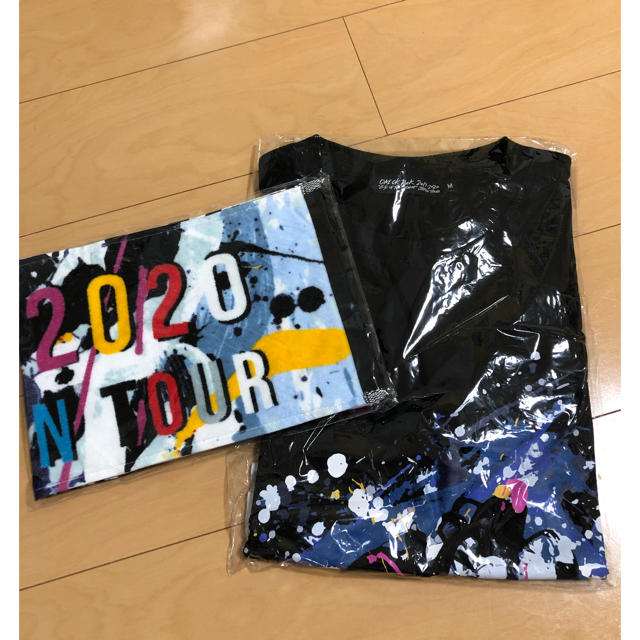 ONE OK ROCK(ワンオクロック)のONE OK ROCK 2020 ＴシャツM、タオルセット メンズのトップス(Tシャツ/カットソー(半袖/袖なし))の商品写真