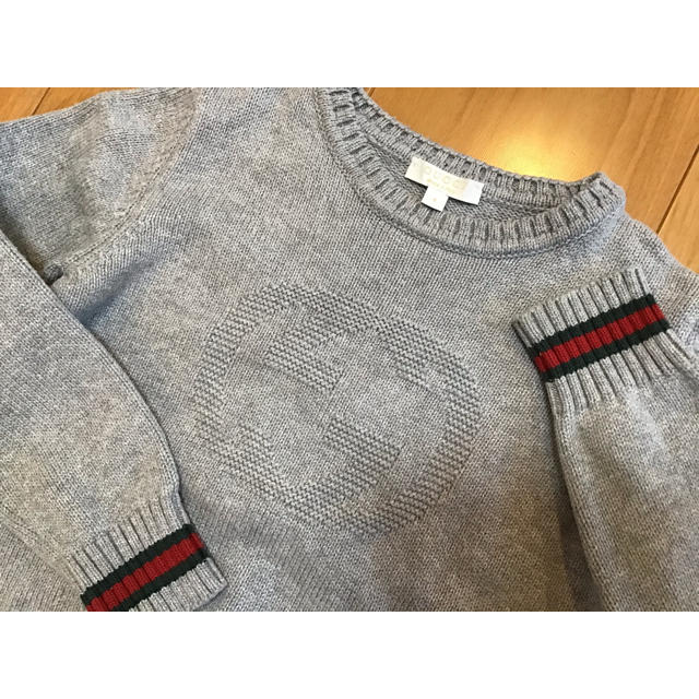 Gucci(グッチ)のGUCCI KIDS クルーネックセーター(グレー) グッチ キッズ/ベビー/マタニティのキッズ服男の子用(90cm~)(ニット)の商品写真