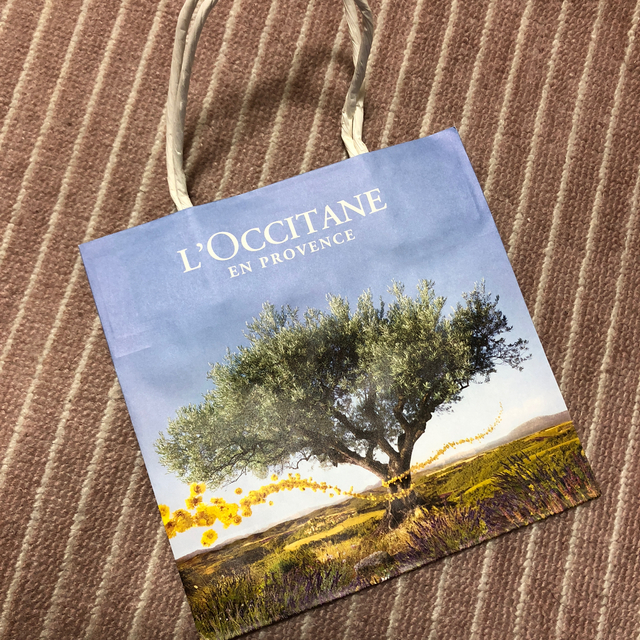 L'OCCITANE(ロクシタン)の【新品・未使用】ロクシタン リップ&ハンドクリーム コスメ/美容のボディケア(ハンドクリーム)の商品写真