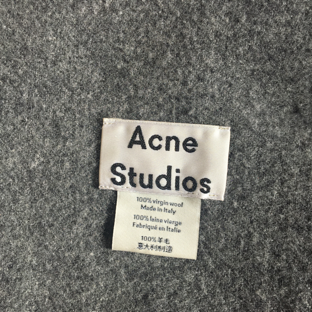 ACNE(アクネ)のAcne Studios ストール レディースのファッション小物(マフラー/ショール)の商品写真