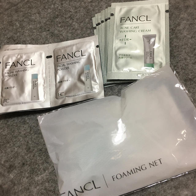 FANCL(ファンケル)のｻﾝﾌﾟﾙ 20点セット FANCL ﾌｧﾝｹﾙ 洗顔&泡立てﾈｯﾄ コスメ/美容のキット/セット(サンプル/トライアルキット)の商品写真