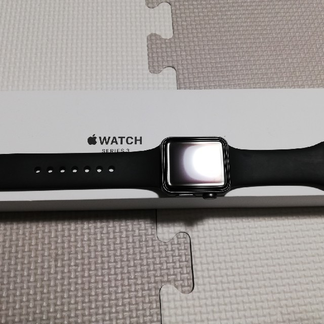 Apple Watch(アップルウォッチ)のアップルウォッチシリーズ3 GPS モデル スマホ/家電/カメラのスマートフォン/携帯電話(その他)の商品写真