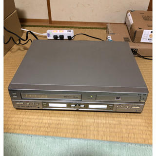 シャープ(SHARP)のシャープ VHSビデオ一体型DVDレコーダー DV-RW200(DVDレコーダー)