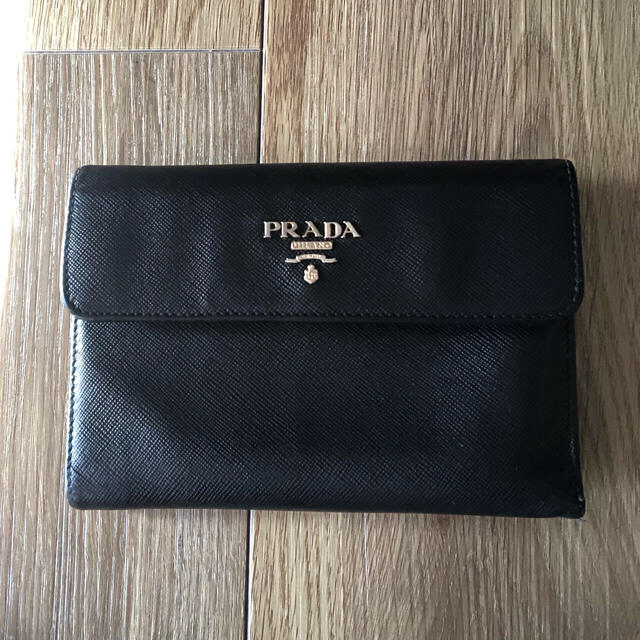 PRADA(プラダ)のPRADA⭐︎財布 レディースのファッション小物(財布)の商品写真