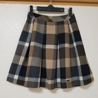 バーバリーブルーレーベル(BURBERRY BLUE LABEL)の値下美品ブルーレーベルふんわりスカート36(ひざ丈スカート)