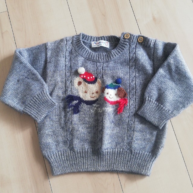 ファミリア　刺繍セーター