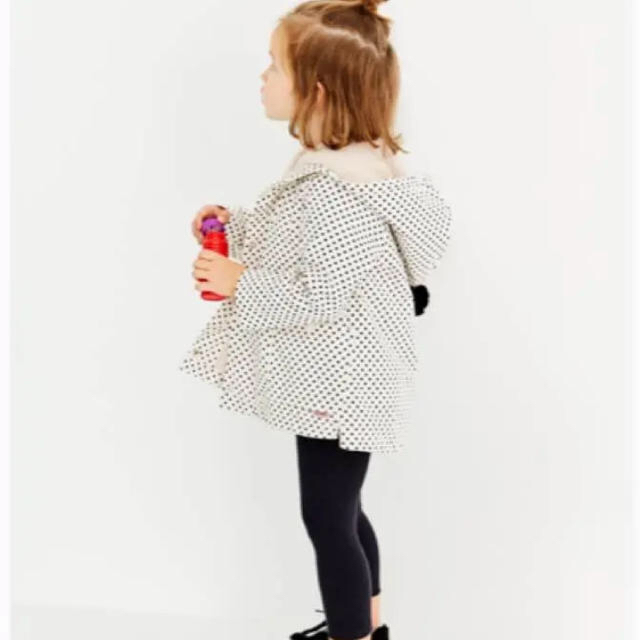 ZARA KIDS(ザラキッズ)のザラベイビー ドット　ファー　レインコート キッズ/ベビー/マタニティのキッズ服女の子用(90cm~)(ジャケット/上着)の商品写真