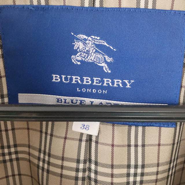 BURBERRY BLUE LABEL(バーバリーブルーレーベル)のBurberry コート レディースのジャケット/アウター(ロングコート)の商品写真