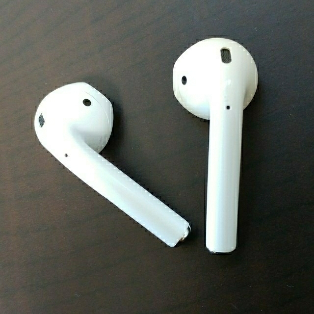 AirPods