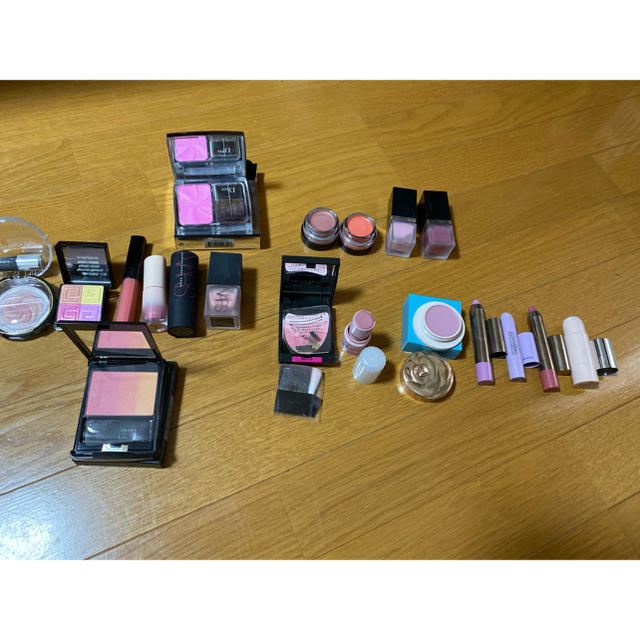 SUQQU、ディオール、ジバンシイ、NARS、クレドポー、ルナソル、シャネル