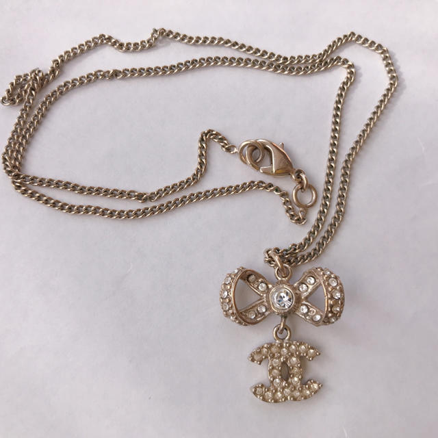 CHANEL(シャネル)のCHANEL リボンネックレス レディースのアクセサリー(ネックレス)の商品写真