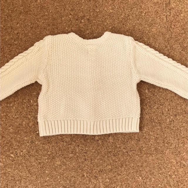 babyGAP(ベビーギャップ)のbabyGAP ケーブルニット カーディガン キッズ/ベビー/マタニティのベビー服(~85cm)(カーディガン/ボレロ)の商品写真