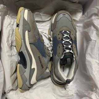 バレンシアガ(Balenciaga)のbalenciaga triples 43 グレー(スニーカー)