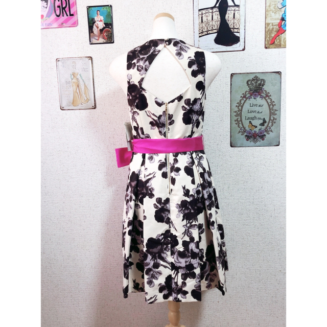 新品 4 Eliza J|イライザジェイ ワンピース ドレス 花柄の通販 by LOVE