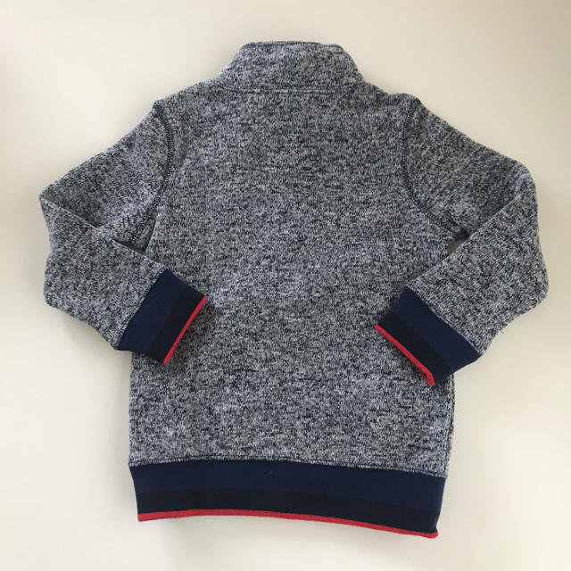 babyGAP(ベビーギャップ)のbabyGap ベビーギャップ キッズ トップス ボア 裏起毛 キッズ/ベビー/マタニティのキッズ服男の子用(90cm~)(Tシャツ/カットソー)の商品写真