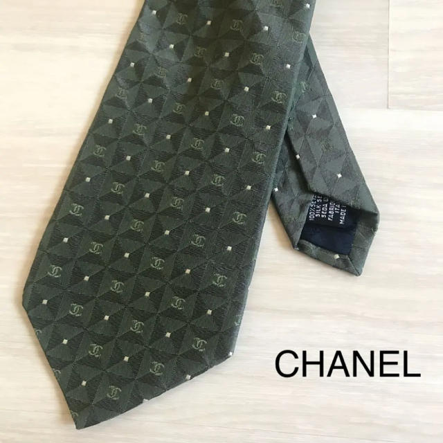 CHANEL(シャネル)のCHANEL シャネル ネクタイ 美品 スーツ 結婚式 メンズのファッション小物(ネクタイ)の商品写真