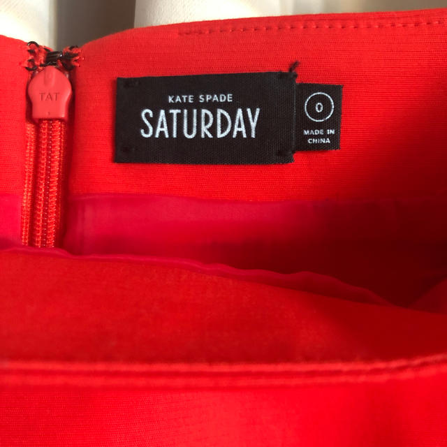 KATE SPADE SATURDAY(ケイトスペードサタデー)のお値下げ！Kate Spade Saturday サイズ 0 スカート/赤 レディースのスカート(ひざ丈スカート)の商品写真