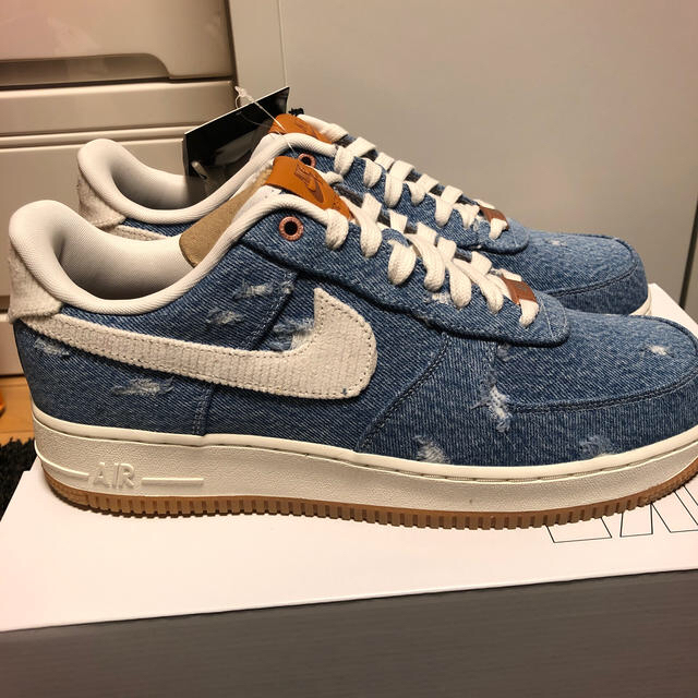 Levi's(リーバイス)のLEVI’S × NIKE Air Force 1 28.5cm メンズの靴/シューズ(スニーカー)の商品写真