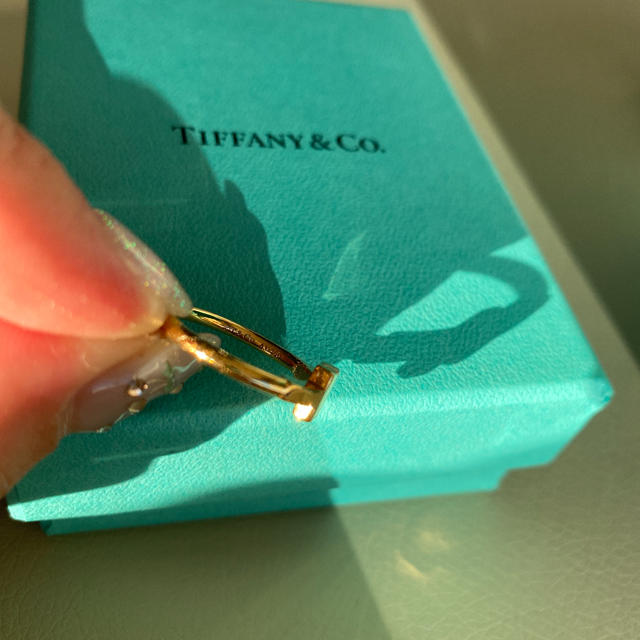 Tiffany & Co.(ティファニー)のティファニー Tワイヤーリング レディースのアクセサリー(リング(指輪))の商品写真