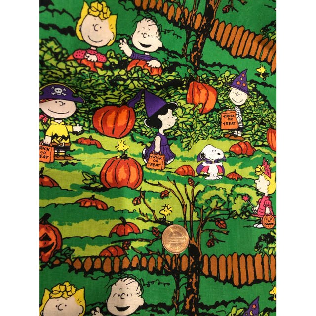 PEANUTS(ピーナッツ)のアメリカで購入スヌーピーのプリント生地 ハロウィン手作りムチャチャkeikiii ハンドメイドの素材/材料(生地/糸)の商品写真