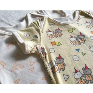 ユニクロ(UNIQLO)のこぐまちゃんロンパース 2枚組(肌着/下着)