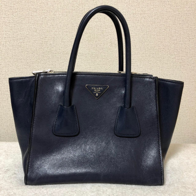 PRADA(プラダ)のPRADA グレースカーフ レディースのバッグ(ハンドバッグ)の商品写真