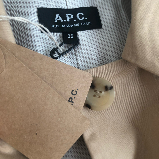 A.P.C(アーペーセー)のmond様専用　【タグ付新品】A.P.C ステンカラーコートsize36 レディースのジャケット/アウター(スプリングコート)の商品写真