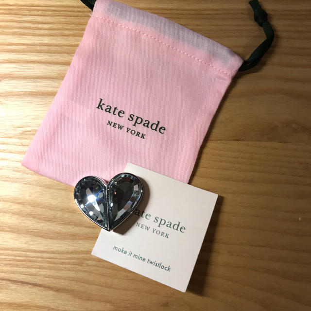 kate spade new york(ケイトスペードニューヨーク)のケイトスペード　メイクイットマインクリスタルツイストロック　新品クリア レディースのファッション小物(その他)の商品写真