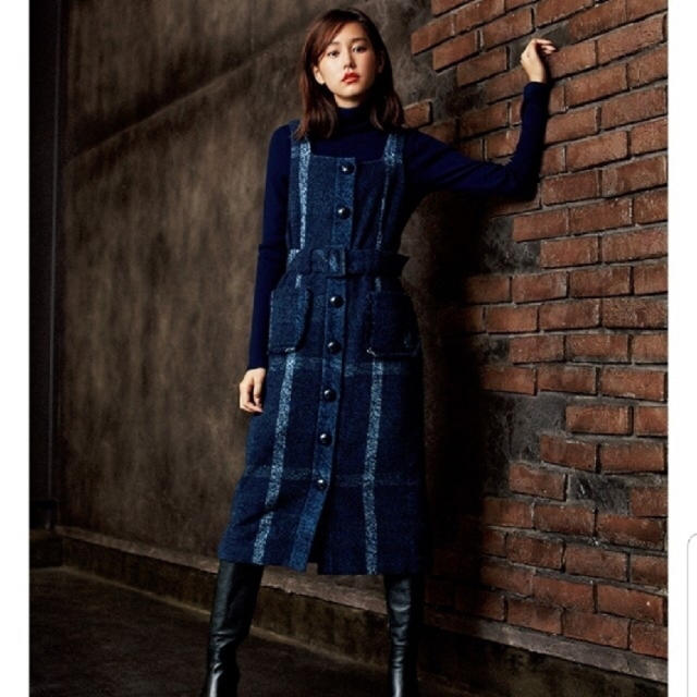 BURBERRY BLUE LABEL(バーバリーブルーレーベル)の人気 ブルーレーベル クレストブリッジ SWEET 桐谷美玲 ジャンパースカート レディースのワンピース(ロングワンピース/マキシワンピース)の商品写真