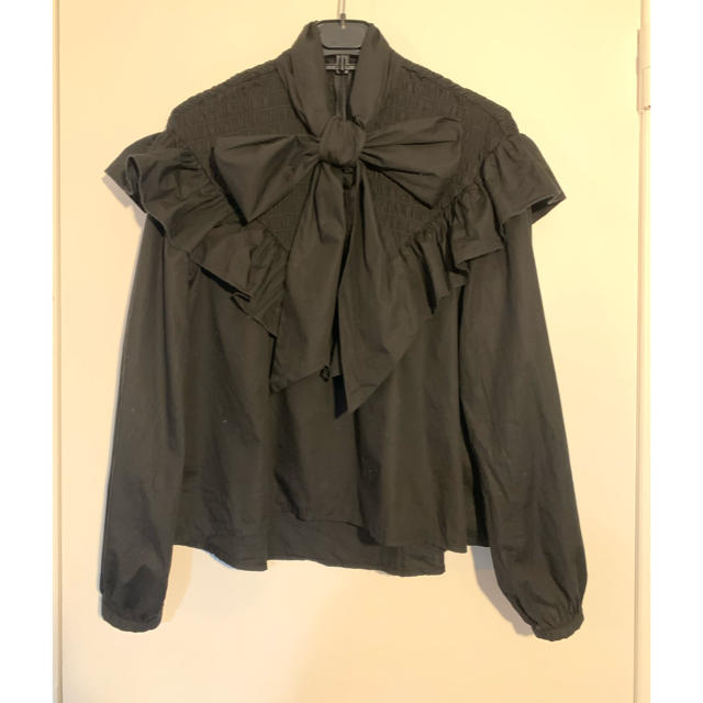 ZARA(ザラ)のリボン付きブラウス レディースのトップス(シャツ/ブラウス(長袖/七分))の商品写真