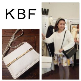 ケービーエフ(KBF)のKBF プレート ショルダーバッグ(ショルダーバッグ)