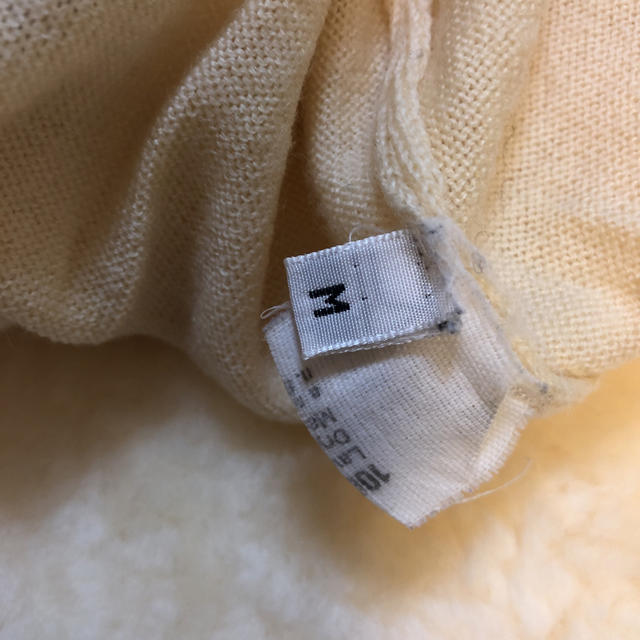 Vivienne Westwood(ヴィヴィアンウエストウッド)のヴィヴィアン ウエストウッド　ゴールドレーベル　オーブ刺繍入り　タートルニット レディースのトップス(ニット/セーター)の商品写真