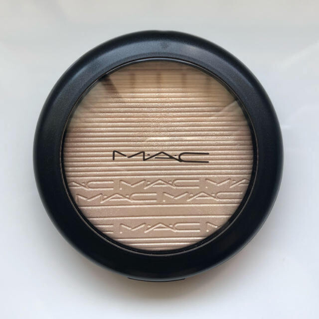 MAC エクストラディメンションスキンフィニッシュ ダブルグリーム