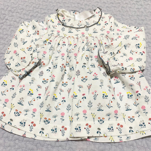 PETIT BATEAU(プチバトー)のプチバトー ブラウス キッズ/ベビー/マタニティのベビー服(~85cm)(シャツ/カットソー)の商品写真