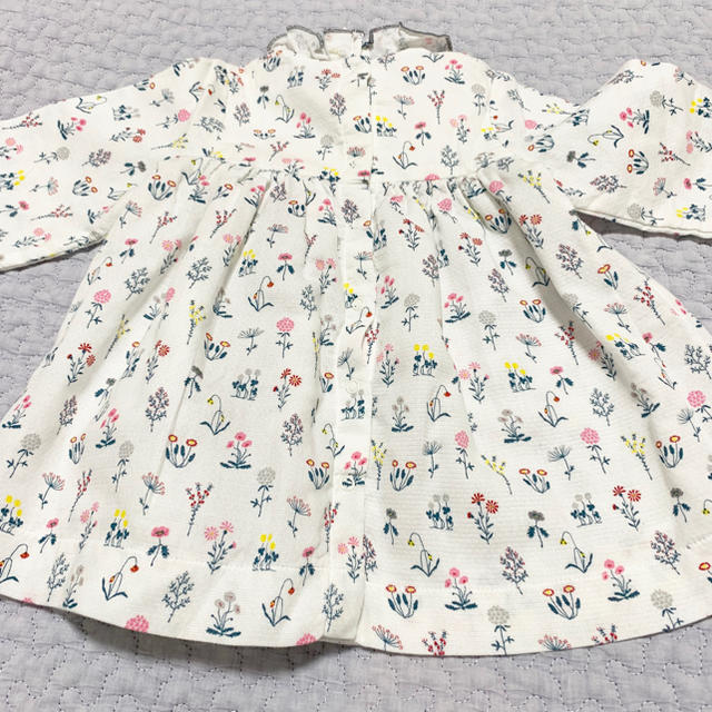 PETIT BATEAU(プチバトー)のプチバトー ブラウス キッズ/ベビー/マタニティのベビー服(~85cm)(シャツ/カットソー)の商品写真