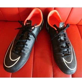 ナイキ(NIKE)の(値下げいたしました) ナイキ サッカー トレーニングシューズ 28cm(シューズ)