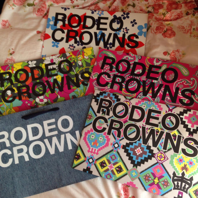 RODEO CROWNS(ロデオクラウンズ)のロデオ 紙ショッパー  よう様専用 レディースのバッグ(ショップ袋)の商品写真