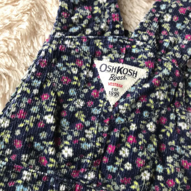 OshKosh(オシュコシュ)のoshkosh 花柄　コーデュロイ  サロペット  キッズ/ベビー/マタニティのキッズ服女の子用(90cm~)(ワンピース)の商品写真