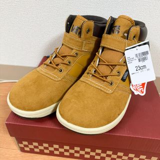 ヴァンズ(VANS)の新品タグ付きVANS キッズ冬靴23センチ　(その他)