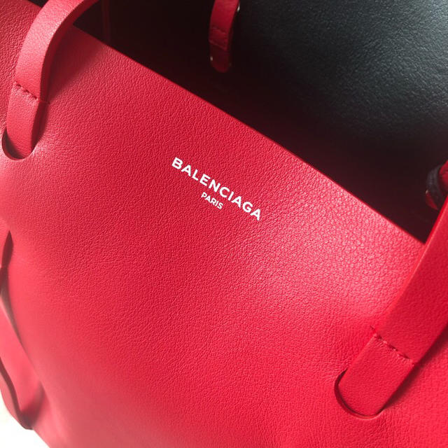 新品!BALENCIAGA EVERYDAY トートバッグ S 定価約14.2万 新品!BALENCIAGA EVERYDAY トートバッグ S 定価約14.2万