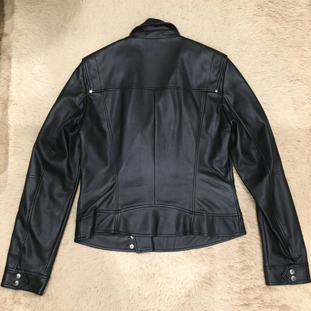 ZARA(ザラ)のZARA 黒ライダースジャケット レディースのジャケット/アウター(ライダースジャケット)の商品写真