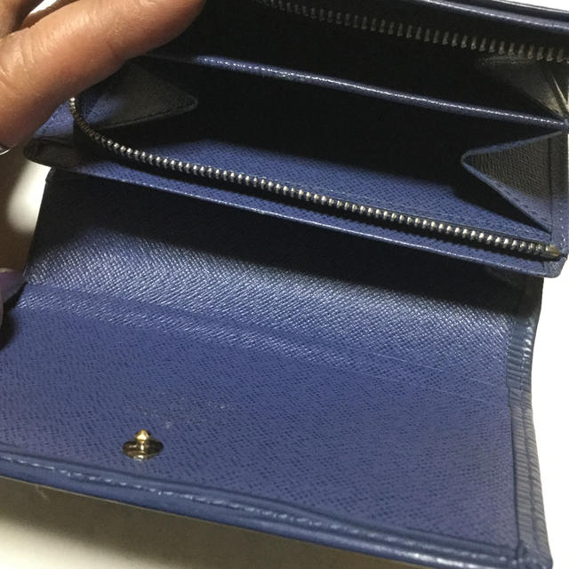 正規品【新型・なかなか綺麗】LOUIS VUITTON L字 折り財布
