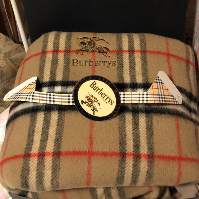 BURBERRY(バーバリー)の新品未使用♡BURBERRY インテリア/住まい/日用品の寝具(毛布)の商品写真