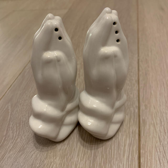 Supreme(シュプリーム)のsupreme 13ss salt and pepper shakers インテリア/住まい/日用品のキッチン/食器(収納/キッチン雑貨)の商品写真