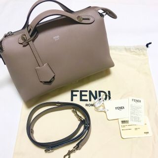 フェンディ(FENDI)のFENDI BY THE WAY バイザウェイ　新品未使用品♪(ショルダーバッグ)