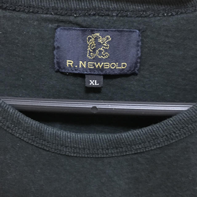 R.NEWBOLD(アールニューボールド)のR.NEWBOLD ロゴ　Tシャツ　アールニューボード メンズのトップス(シャツ)の商品写真